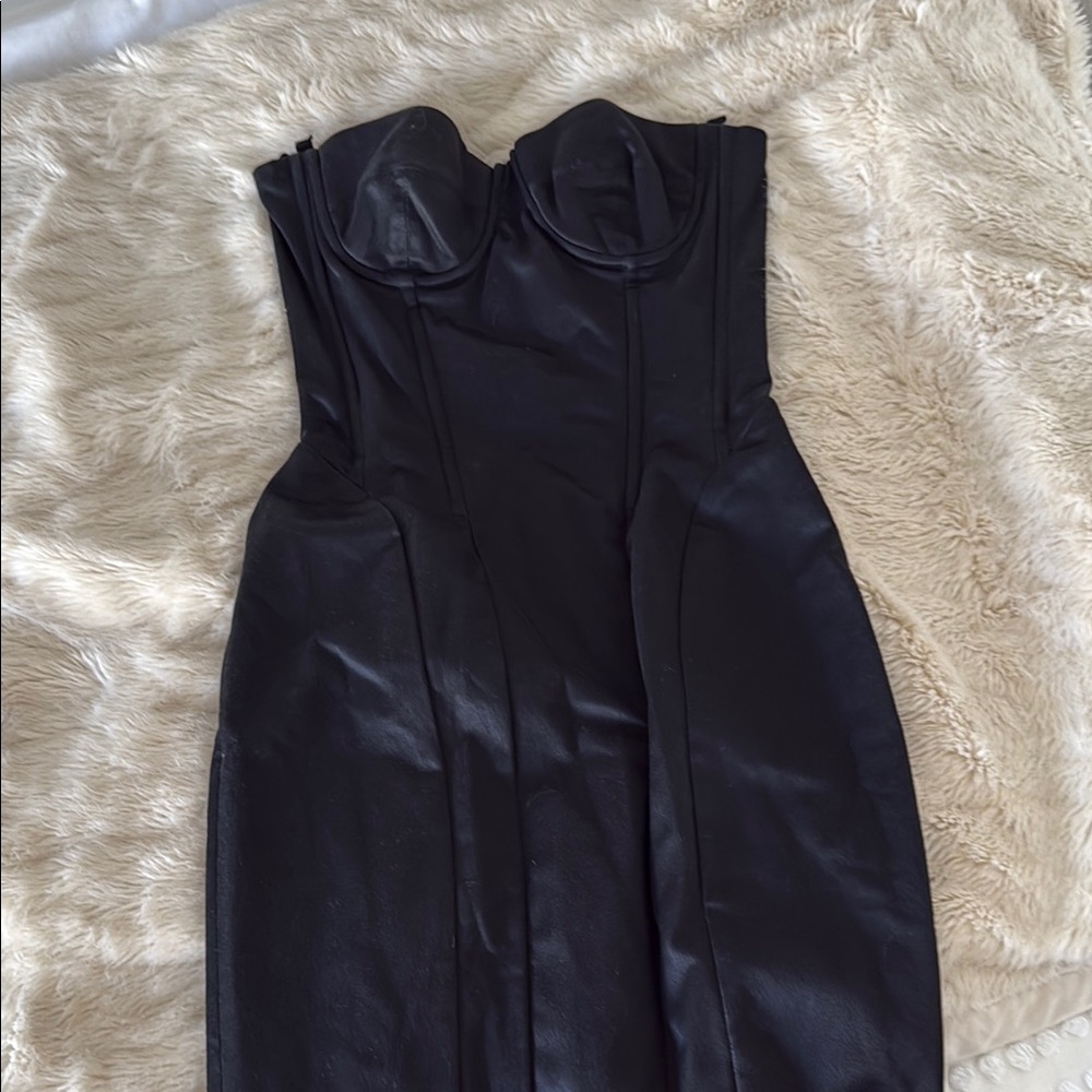 D&G Black Strapless Bodycon Dress